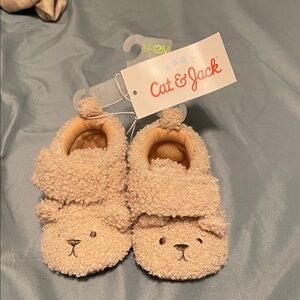 Cat & Jack Cream Bear Slippers